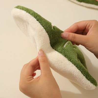 Essuie main au textile moelleux offrant confort et durabilité