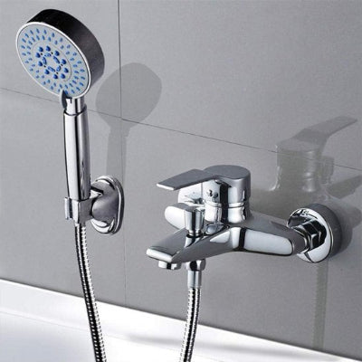 Mitigeur baignoire s'adaptant a tout style de salle de bain
