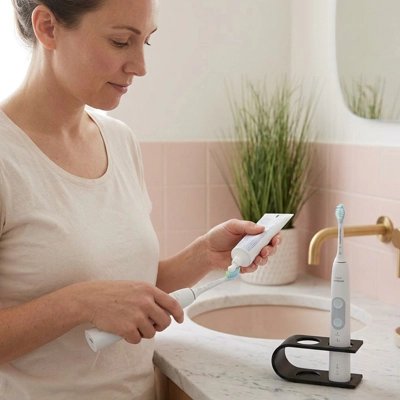 Range-brosses à dents électrique base antidérapante gain de place