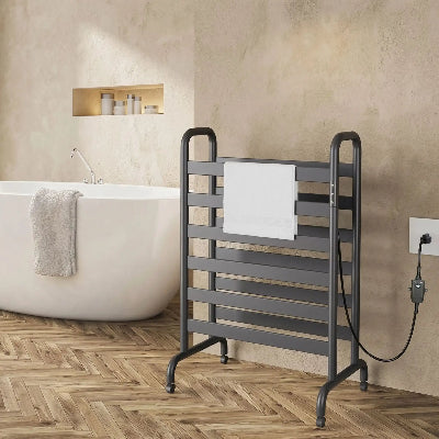 Chauffe serviette électrique prêt d'une baignoire