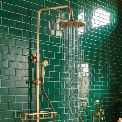 Ensemble colonne de douche rétro dorée style ancien avec mitigeur