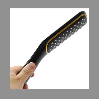 Ensemble de douche incluant le pommeau avec poignée ergonomique léger