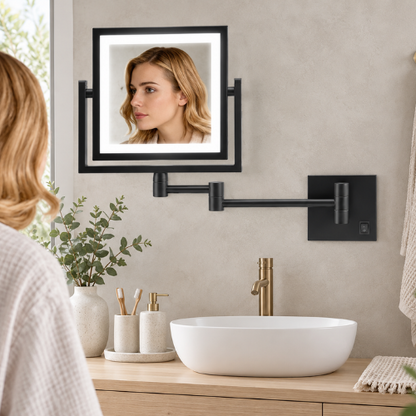 Miroir de maquillage mural LED dans une salle de bain