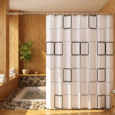 Rideau de douche anti-moisissure dans une pièce lumineuse
