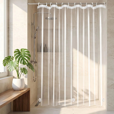 Rideau de douche transparent qui laisse entré la lumière