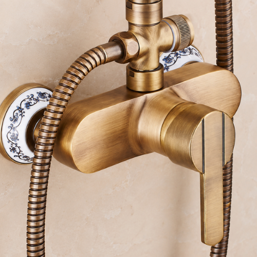 Robinet de douche rétro avec poignée et détails en porcelaine