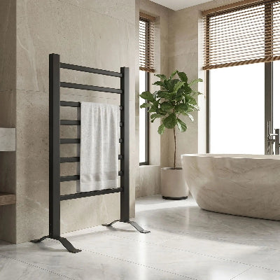Sèche serviettes pour salle de bain pouvant être sur pied