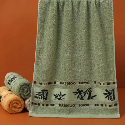 Serviette de bain verte en fibre de  bambou douce