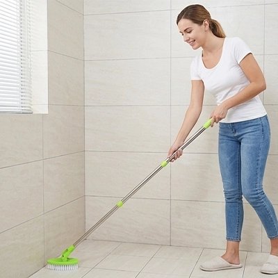 Balai brosse​ manche extensible pour nettoyer la salle de bain