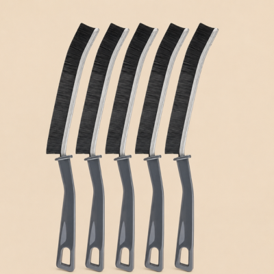 Brosse de nettoyage pour rails de fenêtre et joints étroits