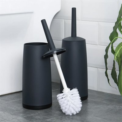 Brosse pour toilette qui s'intègrent harmonieusement