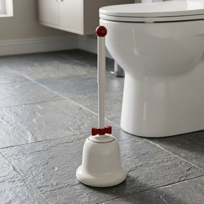 Brosse pour wc munie d'une​ poignée ergonomique facilitant la prise