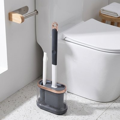 Brosse WC avec base stable antidérapante garantissant une bonne tenue 