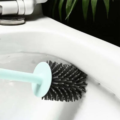 Brosse wc avec un manche allongé offrant une prise confortable