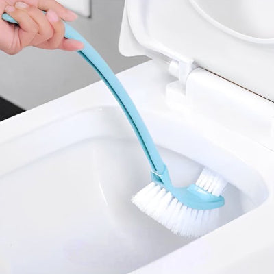 Brosse WC avec une poignée galbée offrant une prise confortable