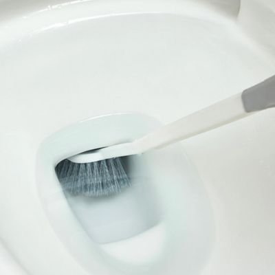 Brosse wc avec une prise en main confortable 