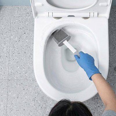Brosse WC  facilitant l'entretien régulier sans abimé la cuvette