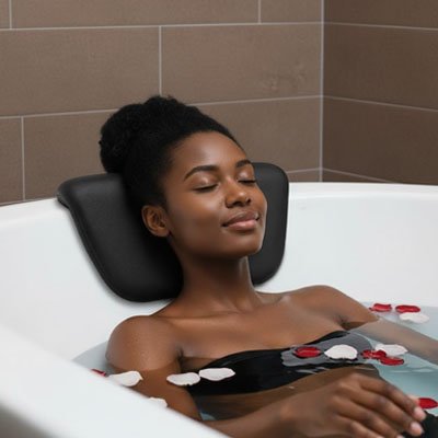 Coussin pour baignoire élégant qui s'integre facilement a differents styles