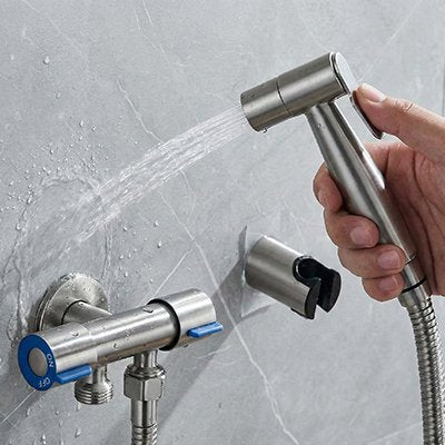 Douchette toilette avec poignée offrant une prise en main naturelle