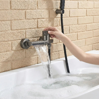 mitigeur-baignoire-gris-canon