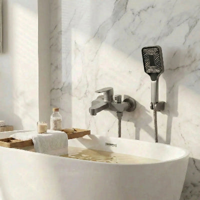 mitigeur-baignoire-gris-mat-sur-mur-en-marbre