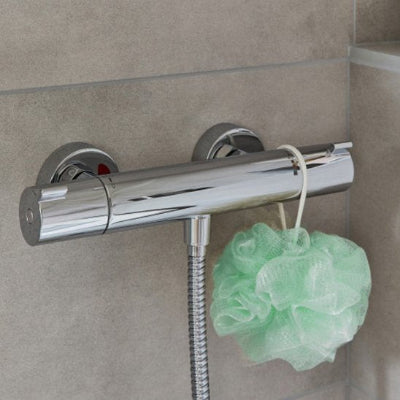 mitigeur douche avec revêtement brillant résistant à la corrosion