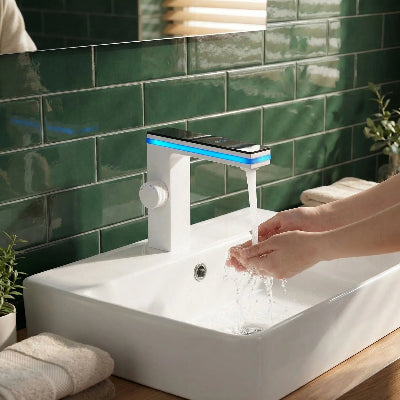 mitigeur-lavabo-blanc-et-noir