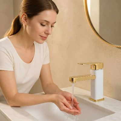 mitigeur-lavabo-de-forme-carré