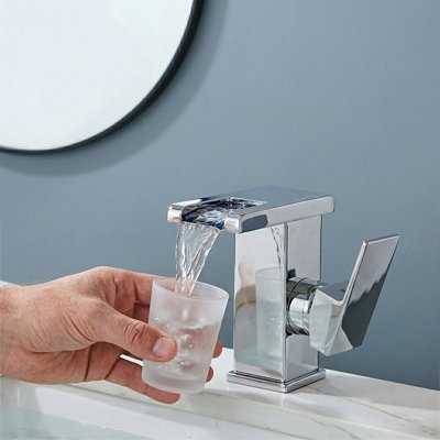 mitigeur lavabo finition monobloc pour une esthétique moderne et minimaliste
