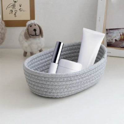 Panier de rangement de style minimaliste esthetique epuree et naturelle