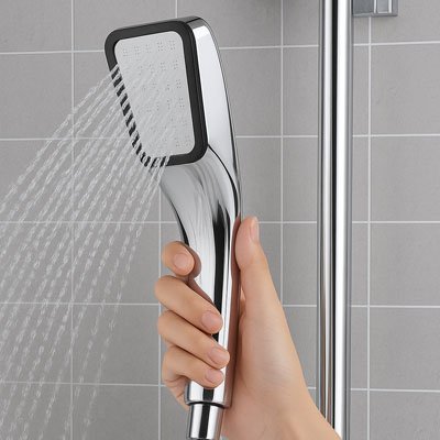 Pommeau de douche ergonomique chromé