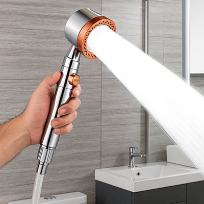 Pommeau de douche filtrant a jet large et concentré