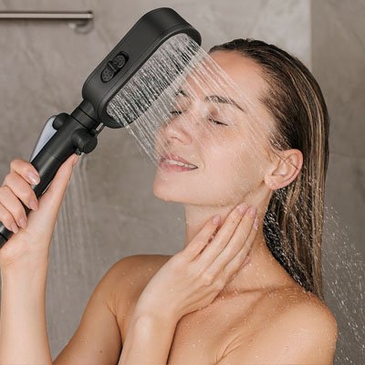 Pommeau de douche filtrant avec pression agréable