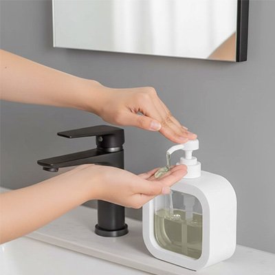 pompe a savon solide adaptée à un usage quotidien