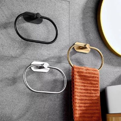 Porte serviette disponible en noir mat doré brossé et chromé 