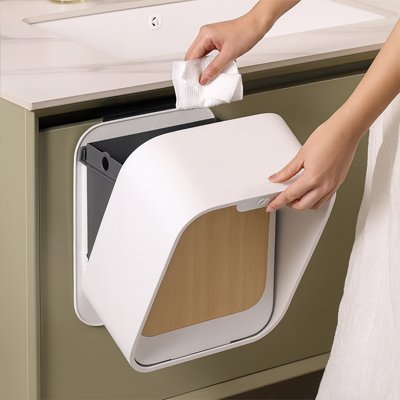 Poubelle murale a porter de main