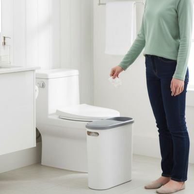 Poubelle salle de bain hygiénique et facile d'entretien