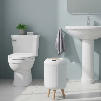 Poubelle salle de bain moderne blanche