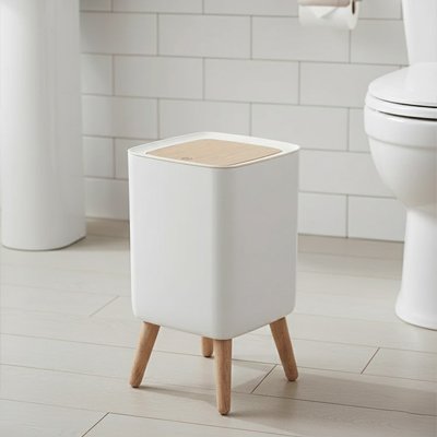 Poubelle salle de bain moderne
