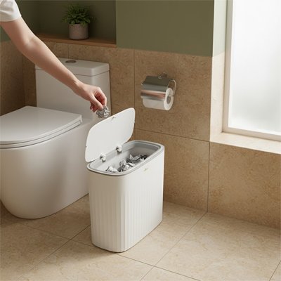 Poubelle wc adapté pour les petits espaces