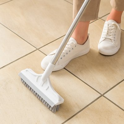  Raclette avec brosse intégrée pour carrelage et surfaces humides