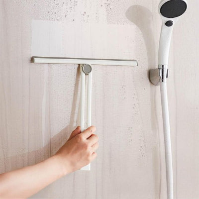 Raclette pour douche assurant un essuyage efficace sans trace