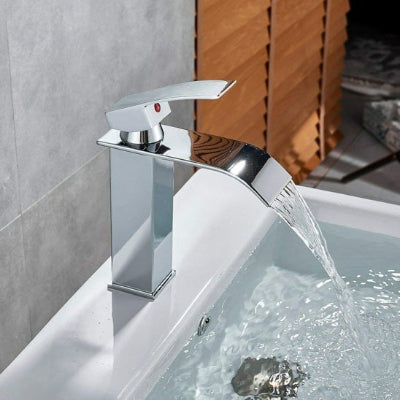 Robinet chromé brillant a model haut pour lavabo surélever