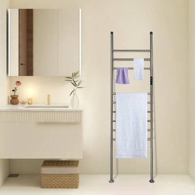 sèche serviette gris déposer contre le mur