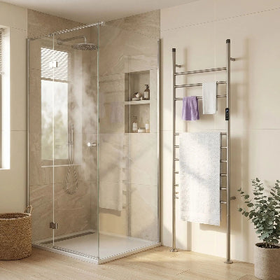 sèche serviette gris déposer prêt de la douche