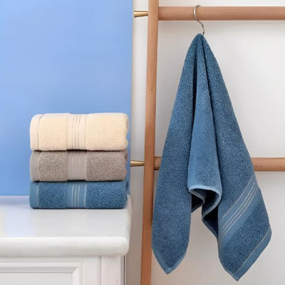 serviette invité offert en bleu beige taupe et pêche claire