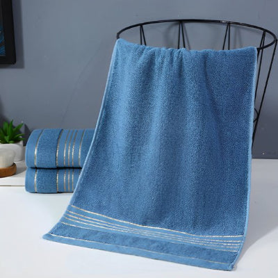 serviette invité textile résistant aux lavages fréquents conservant douceur 
