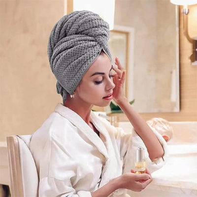 Serviette pour cheveux microfibre après douche bain ou routine beauté