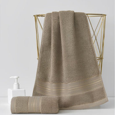serviettes invité format adapté pour salle de bain usage quotidien