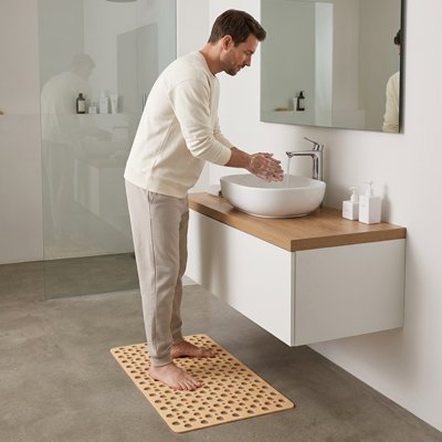 Tapis antidérapant salle de bain à fixation par ventouses